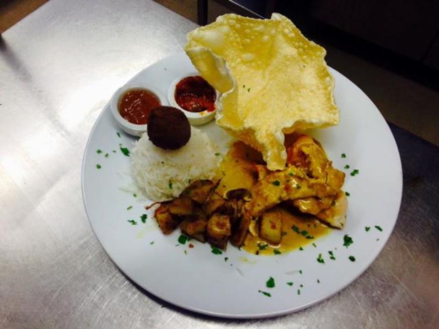 Curry Night tomorrow at the Angarrack Inn ! Don't forget to booked your table smile emoticon #delicious